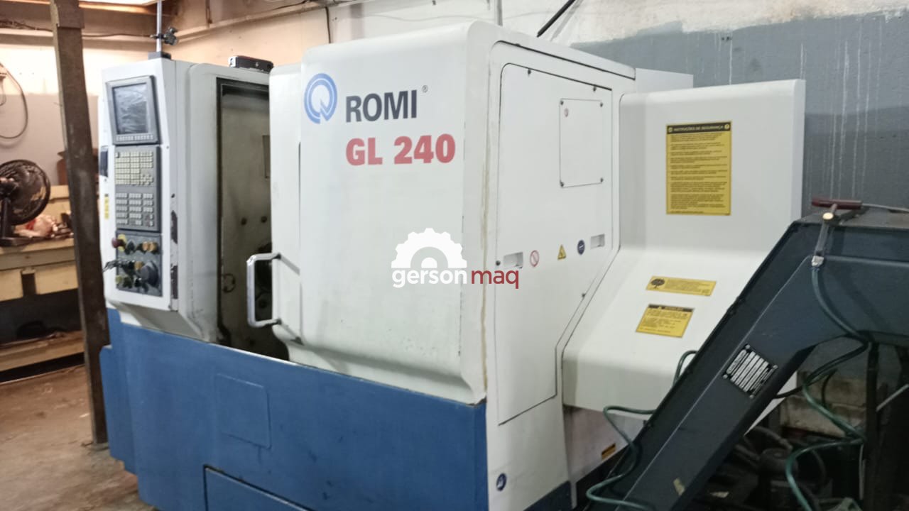 TORNO CNC ROMI GL240 - ANO 2010